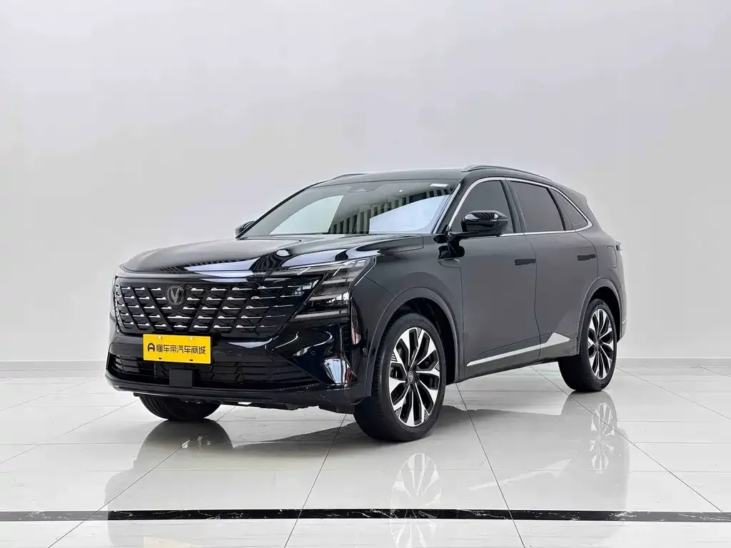 Changan CS75PLUS — фото 1