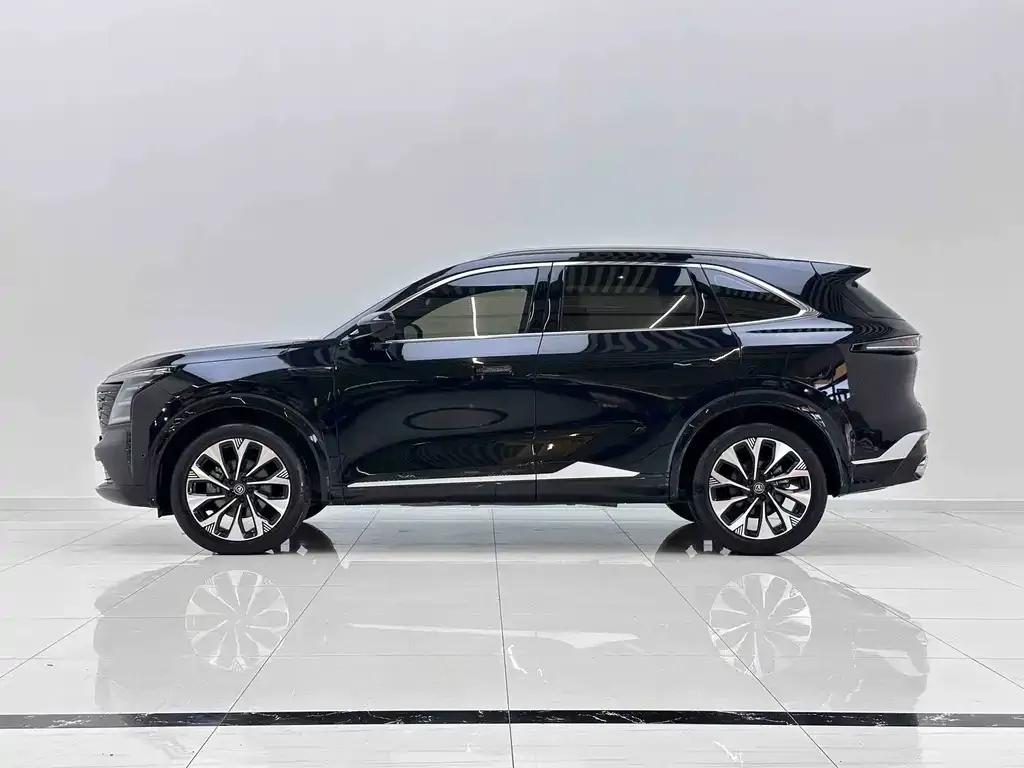 Changan CS75PLUS — фото 3