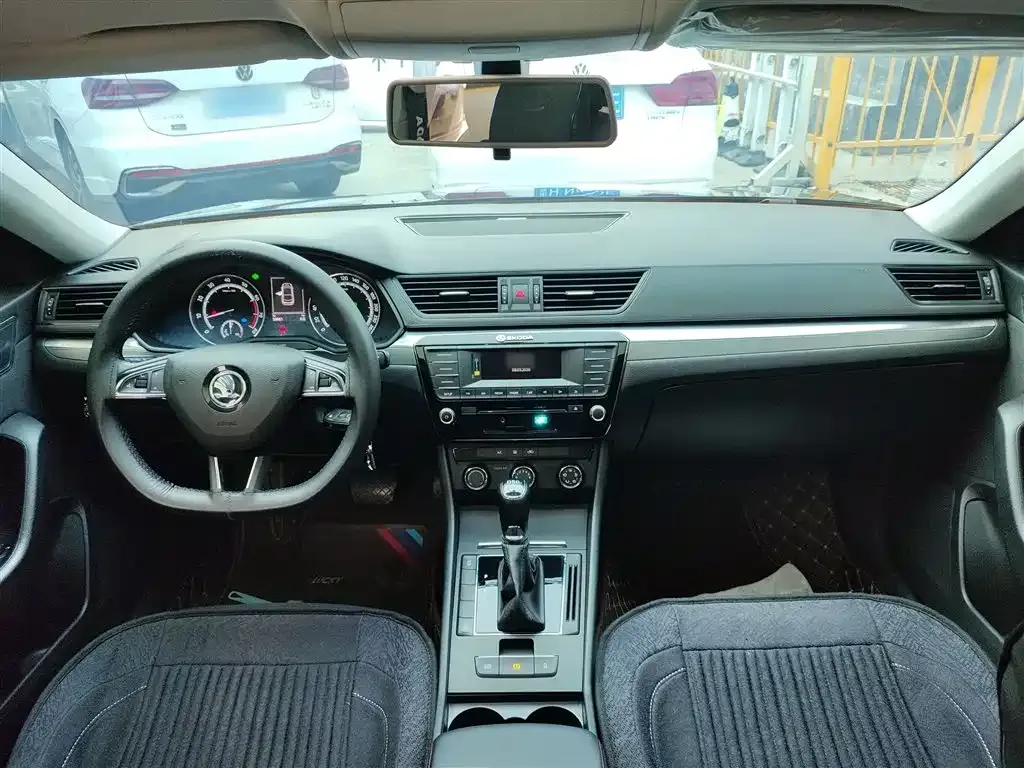 Skoda Superb 2021 из CN, фото 10