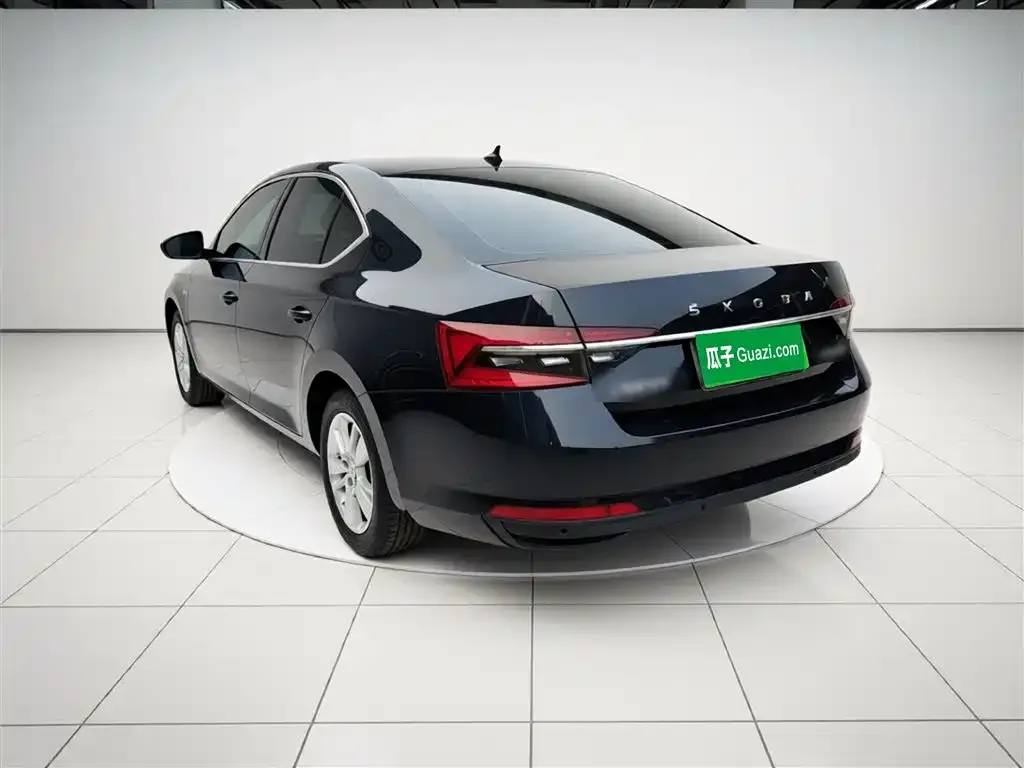Skoda Superb 2021 из CN, фото 2
