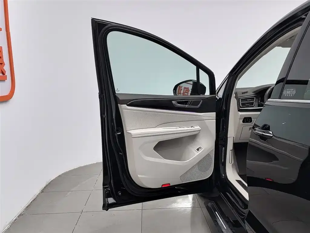 Volkswagen Viloran 2024 из CN, фото 3