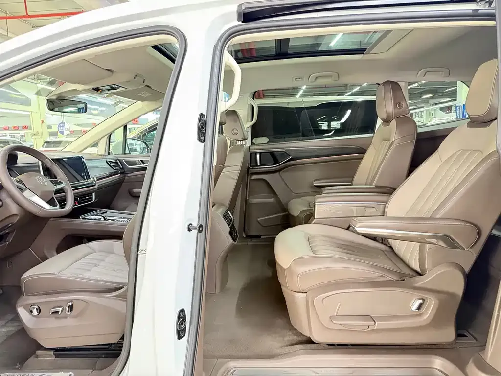 Volkswagen Viloran 2023 из CN, фото 10