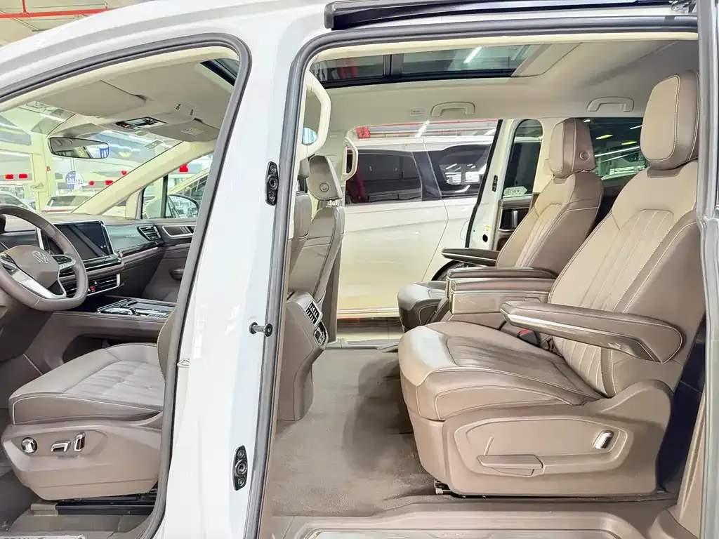 Volkswagen Viloran 2023 из CN, фото 9