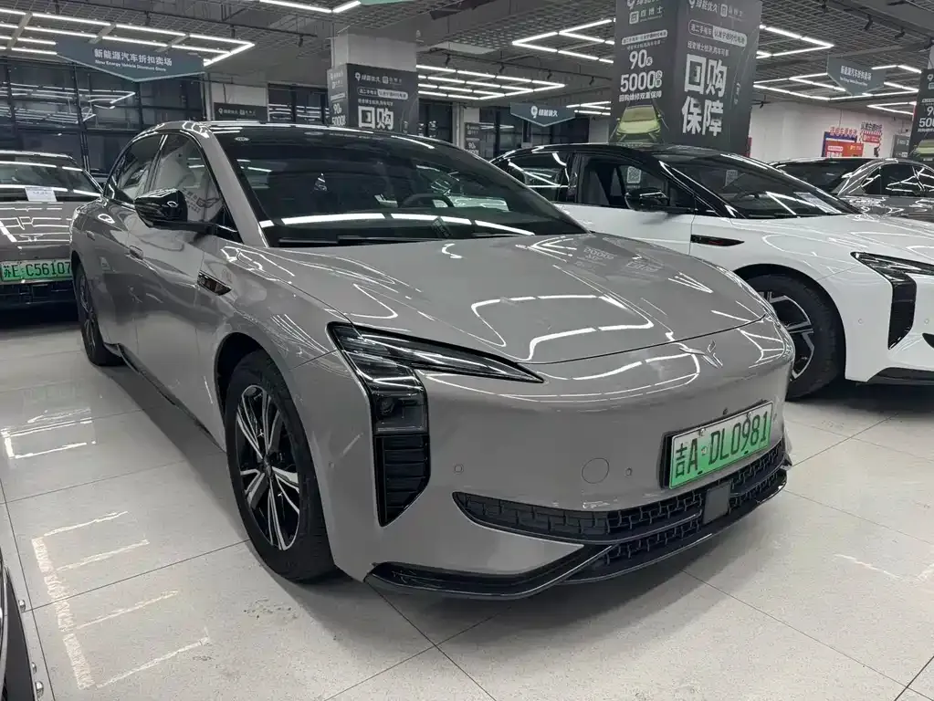 Hongqi EH7 2024 из CN, фото 4