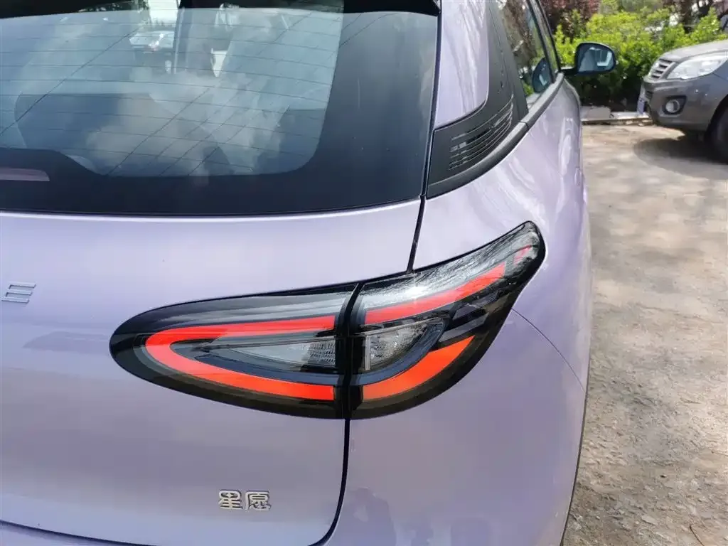 Geely Starburst — фото 4