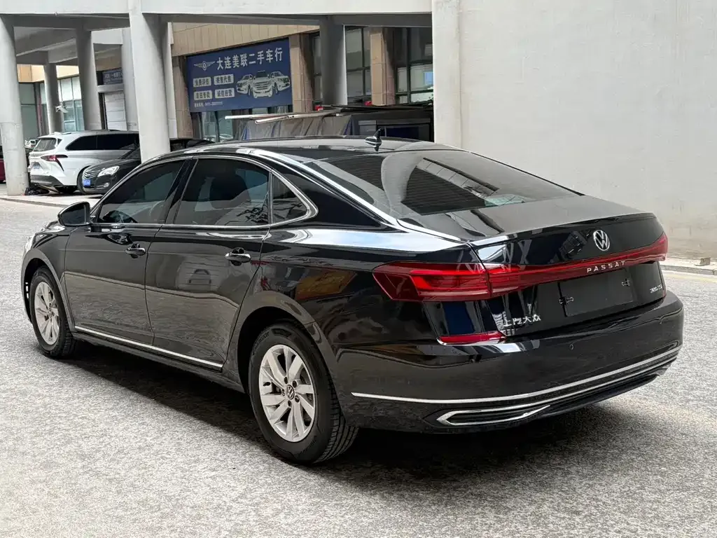 Volkswagen Passat — фото 3