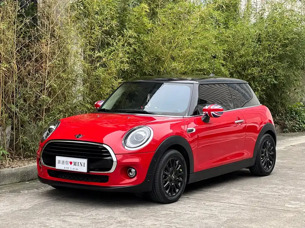 MINI Cooper (3-door) — фото 1