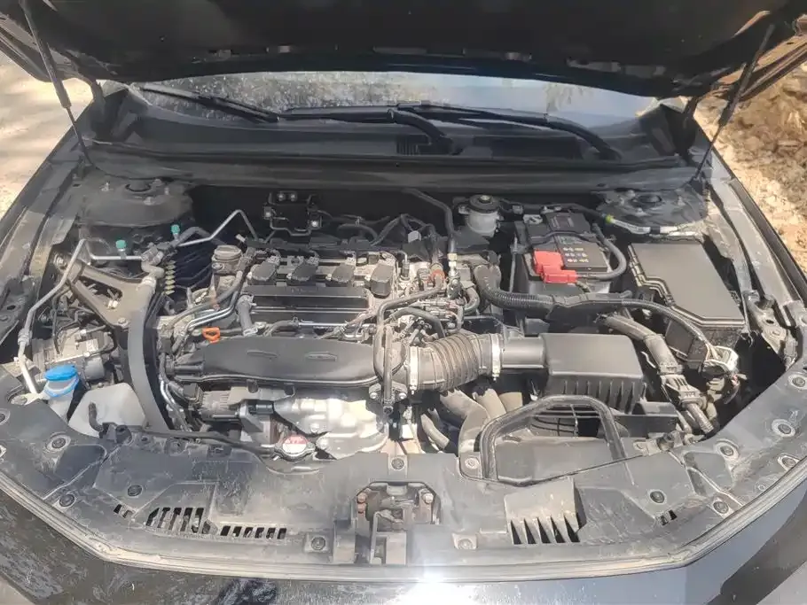 Honda Accord — фото 4