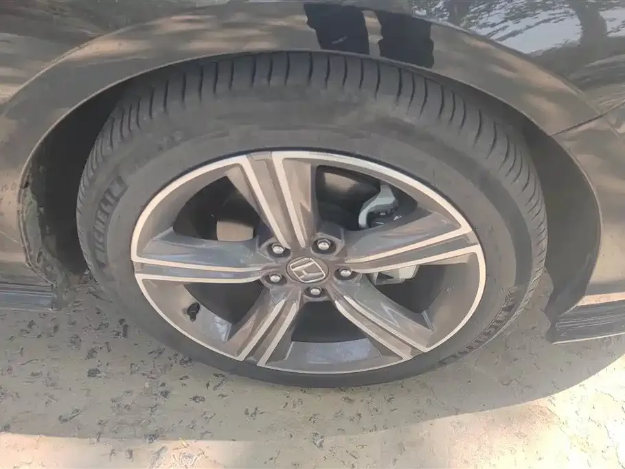Honda Accord — фото 5