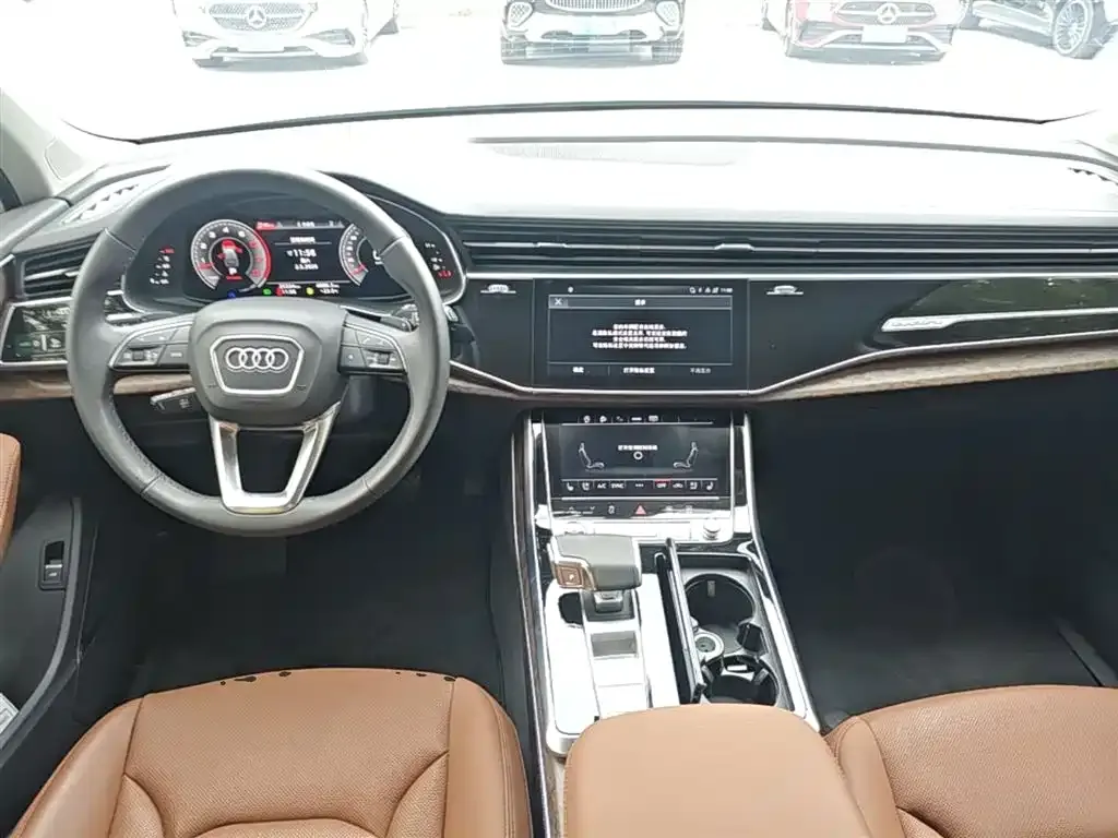 Audi Q7 — фото 3