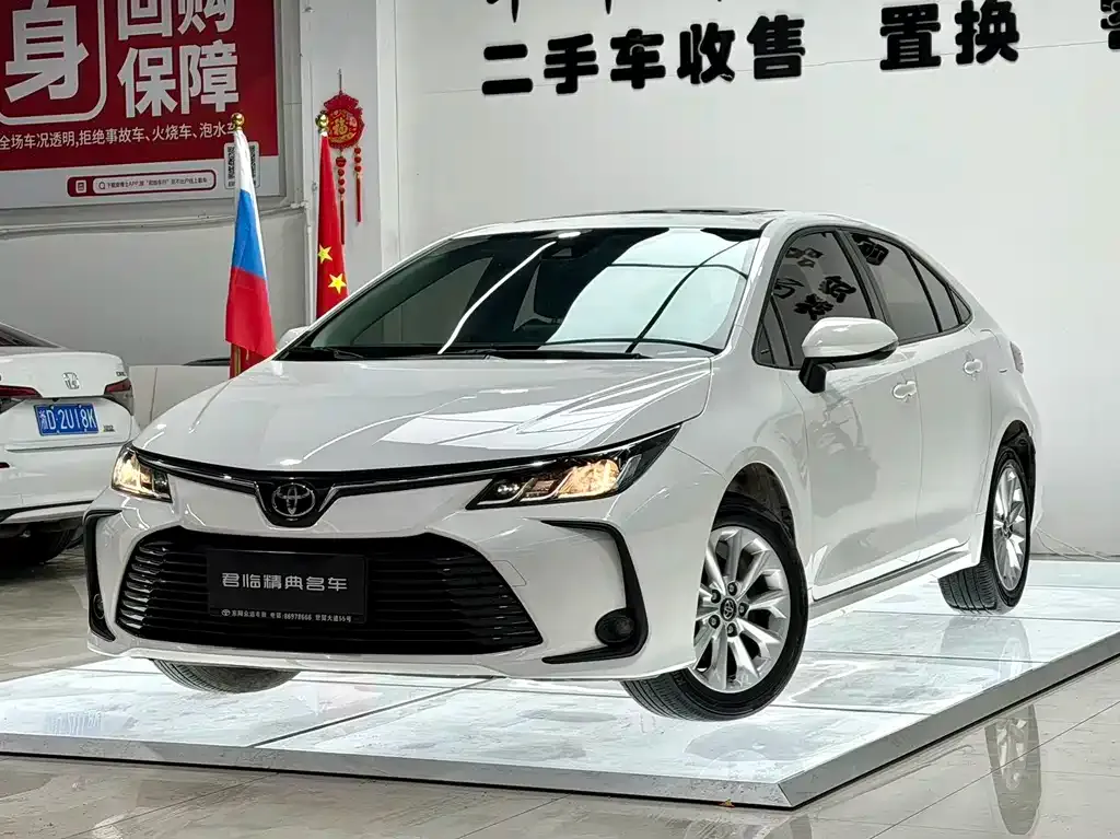 Toyota Corolla — фото 1