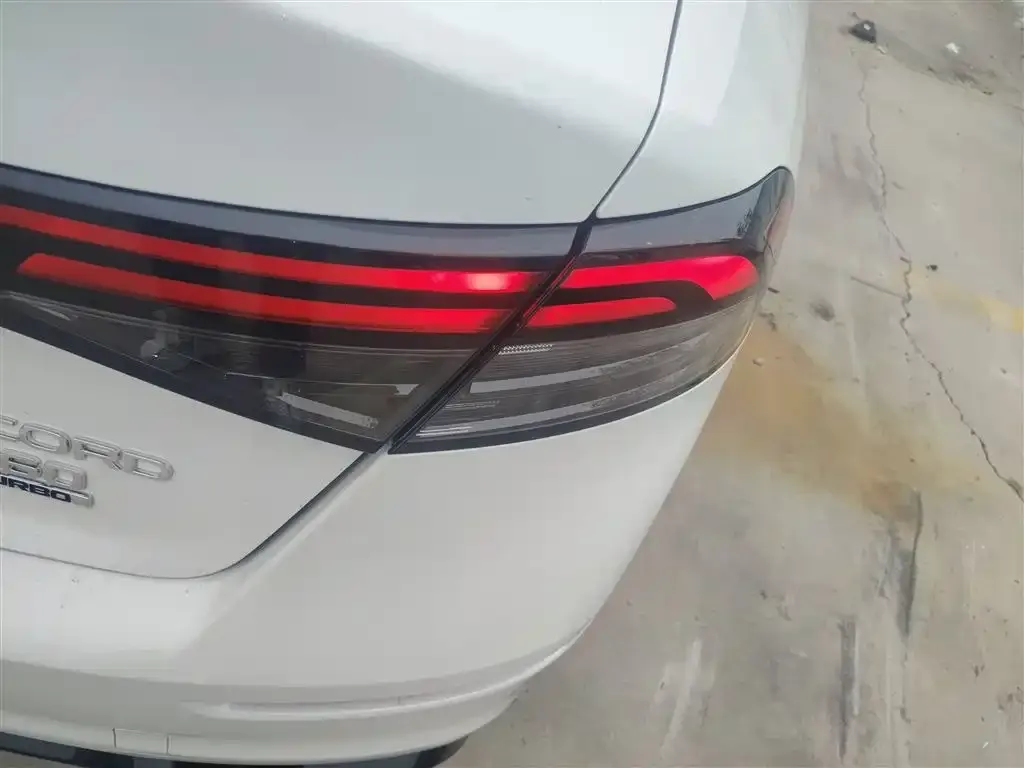 Honda Accord — фото 5