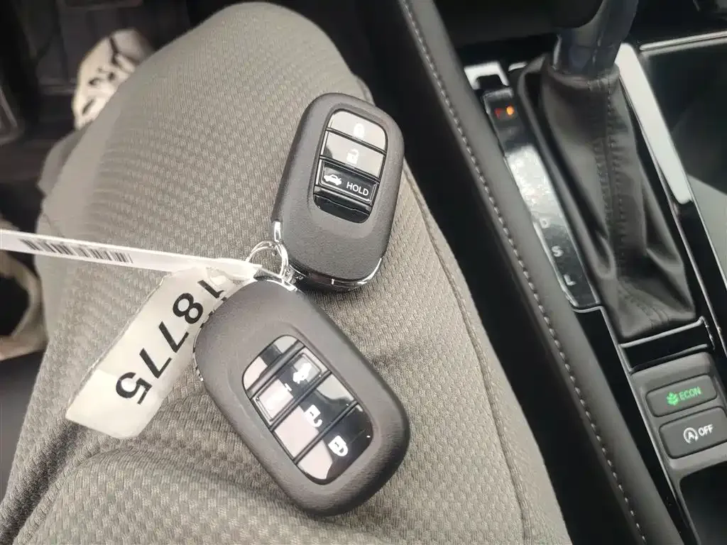 Honda Accord — фото 10
