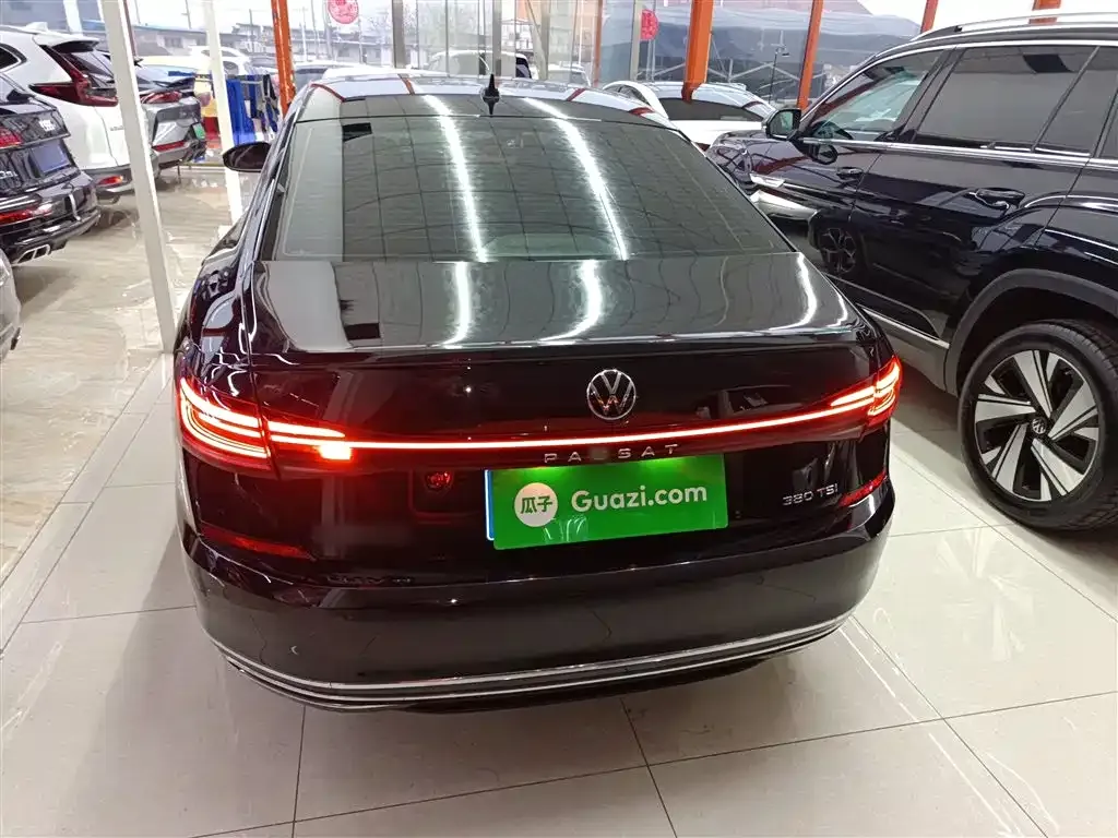Volkswagen Passat — фото 7