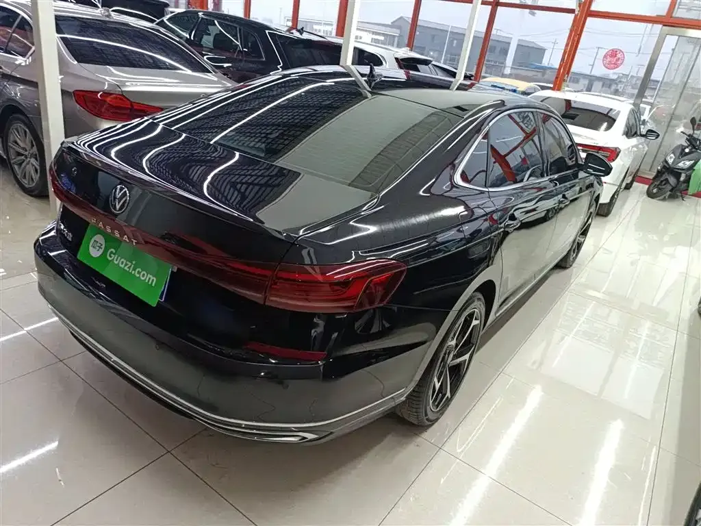 Volkswagen Passat — фото 3
