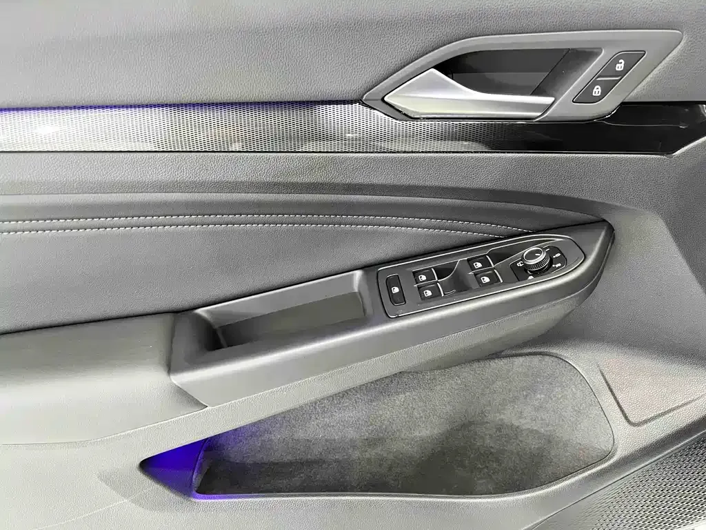 Volkswagen Golf — фото 5