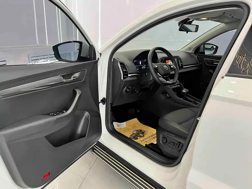Skoda Karoq — фото 6