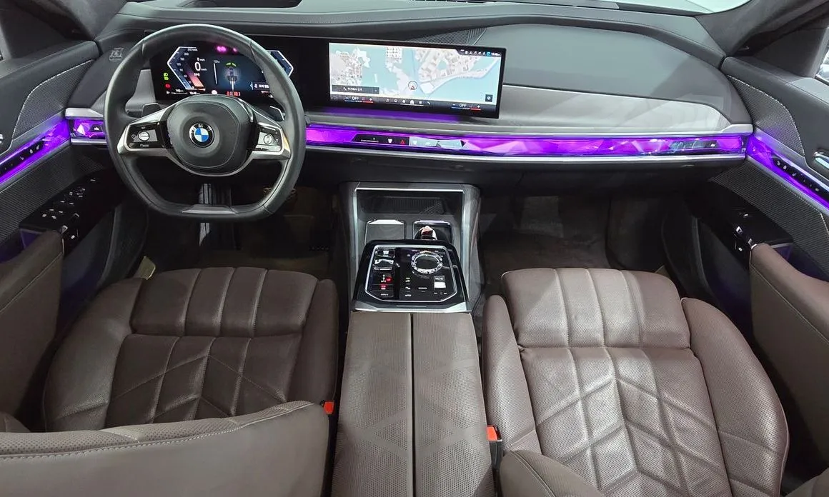 BMW 7-Series 2023 из KR, фото 9