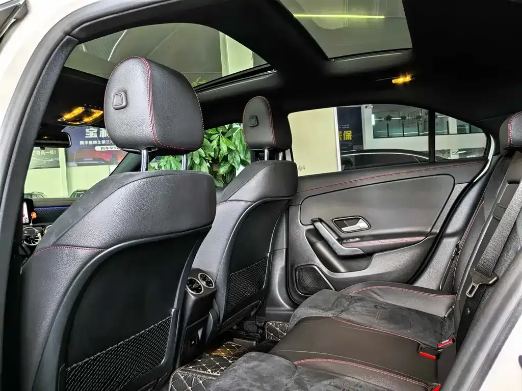 Mercedes-Benz A-Class 2024 из CN, фото 2