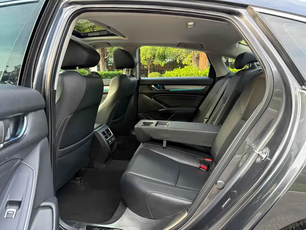 Honda Accord 2023 из CN, фото 5