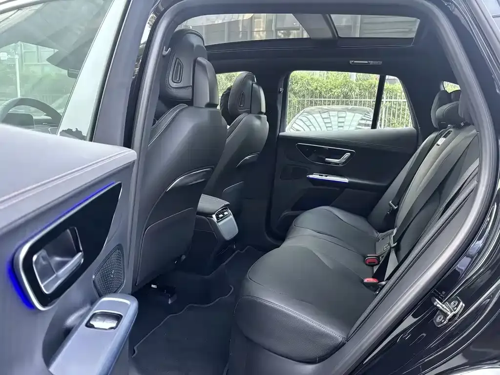 Mercedes-Benz EQE SUV — фото 2