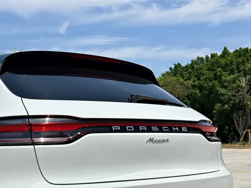 Porsche Macan — фото 9