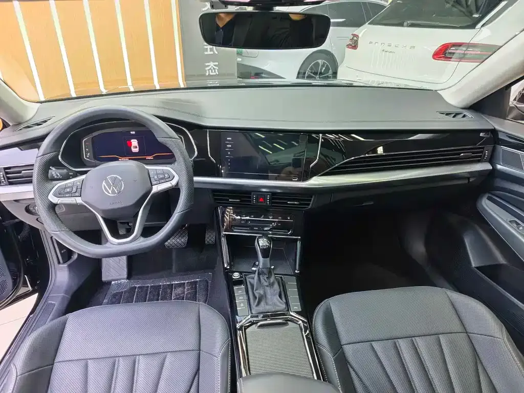 Volkswagen Passat — фото 7
