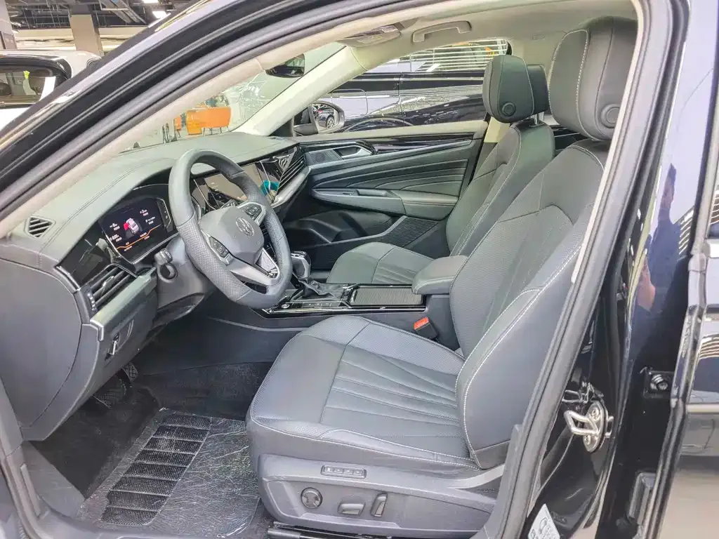 Volkswagen Passat — фото 8