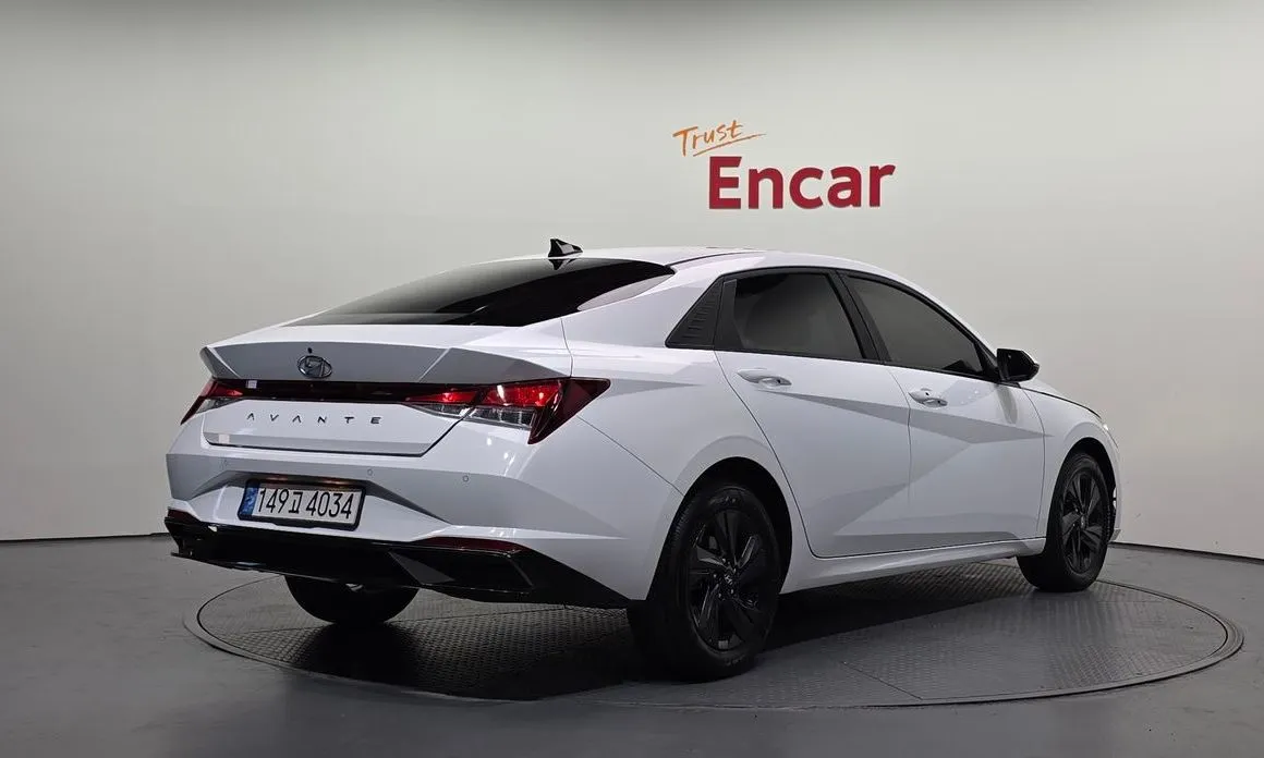 Hyundai AVANTE — фото 3