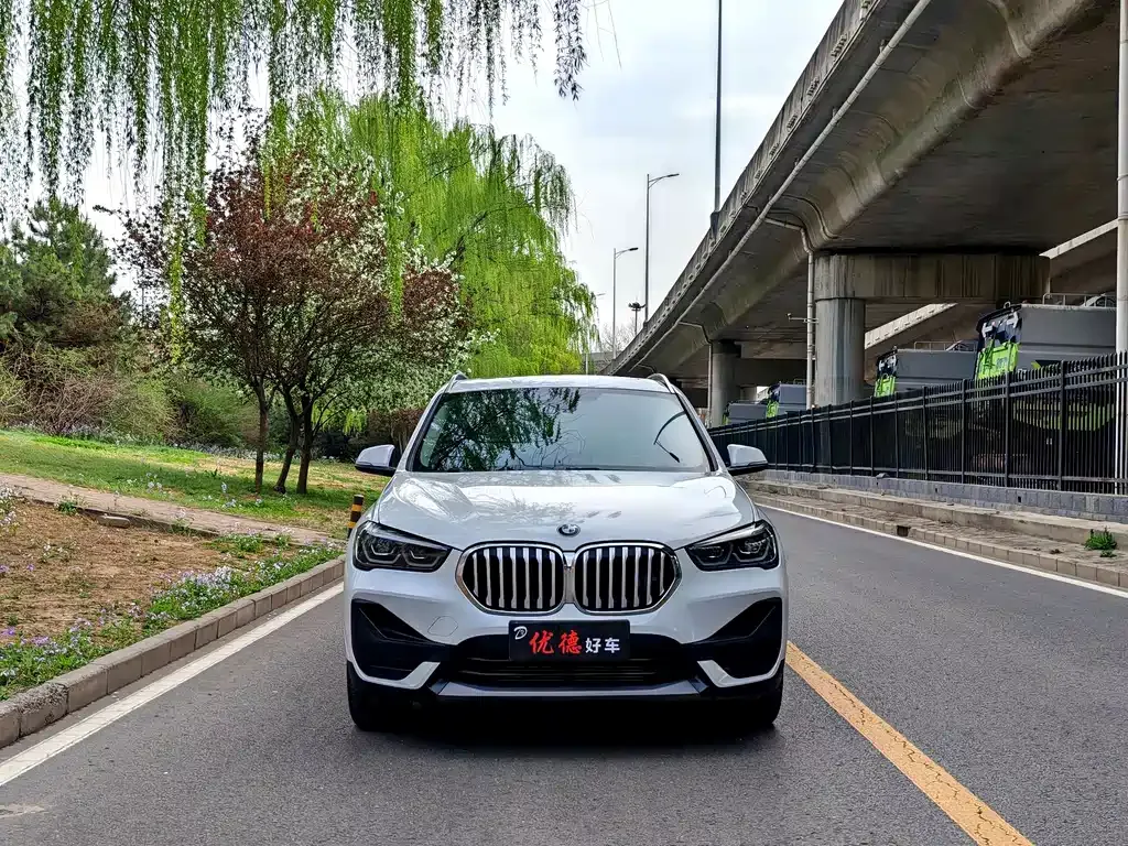 BMW X1 — фото 10