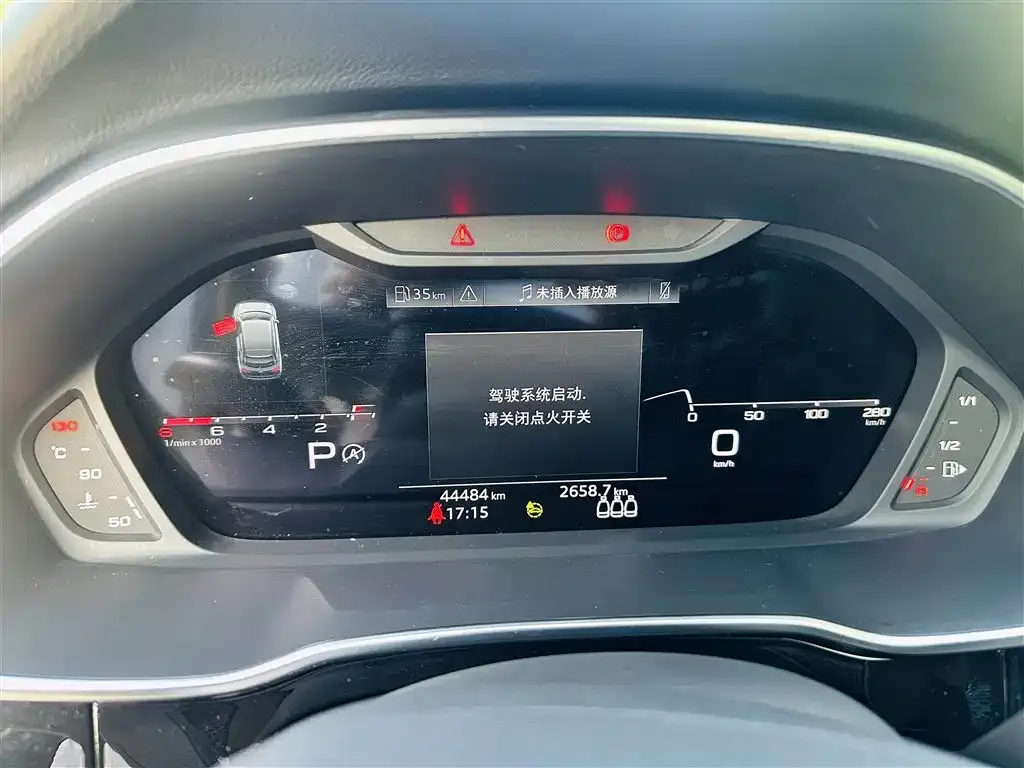 Audi Q3 Sportback 2023 из CN, фото 2