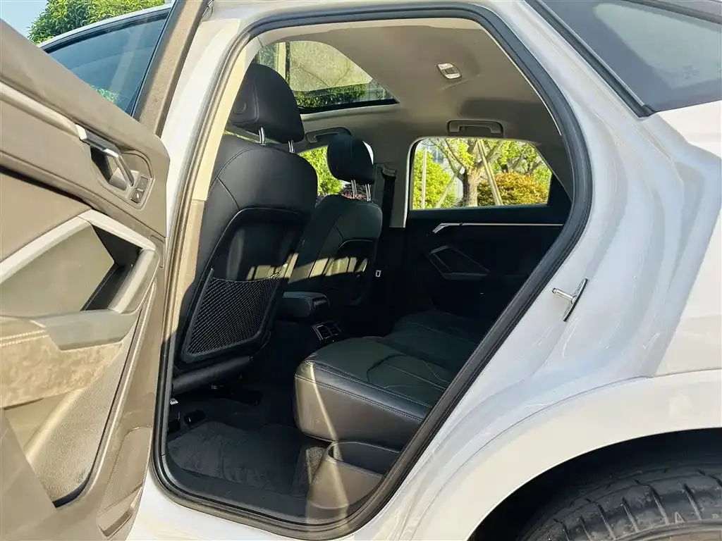 Audi Q3 Sportback 2023 из CN, фото 10