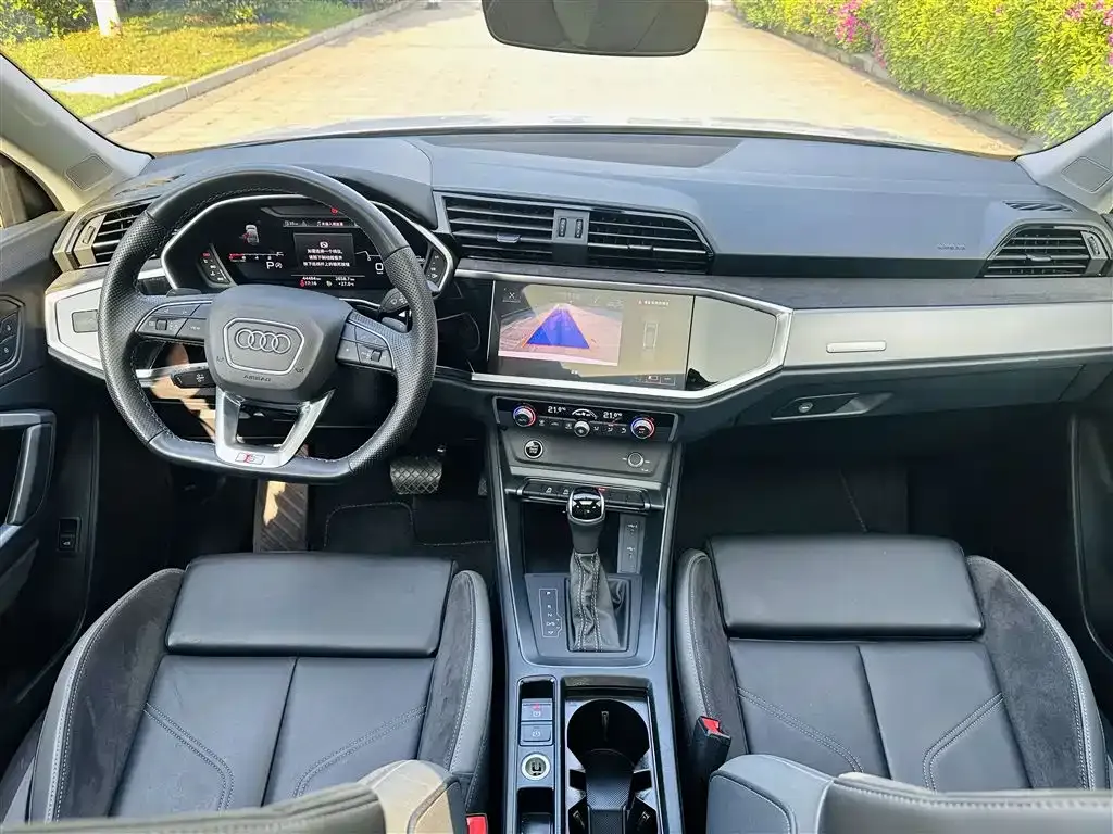 Audi Q3 Sportback 2023 из CN, фото 8