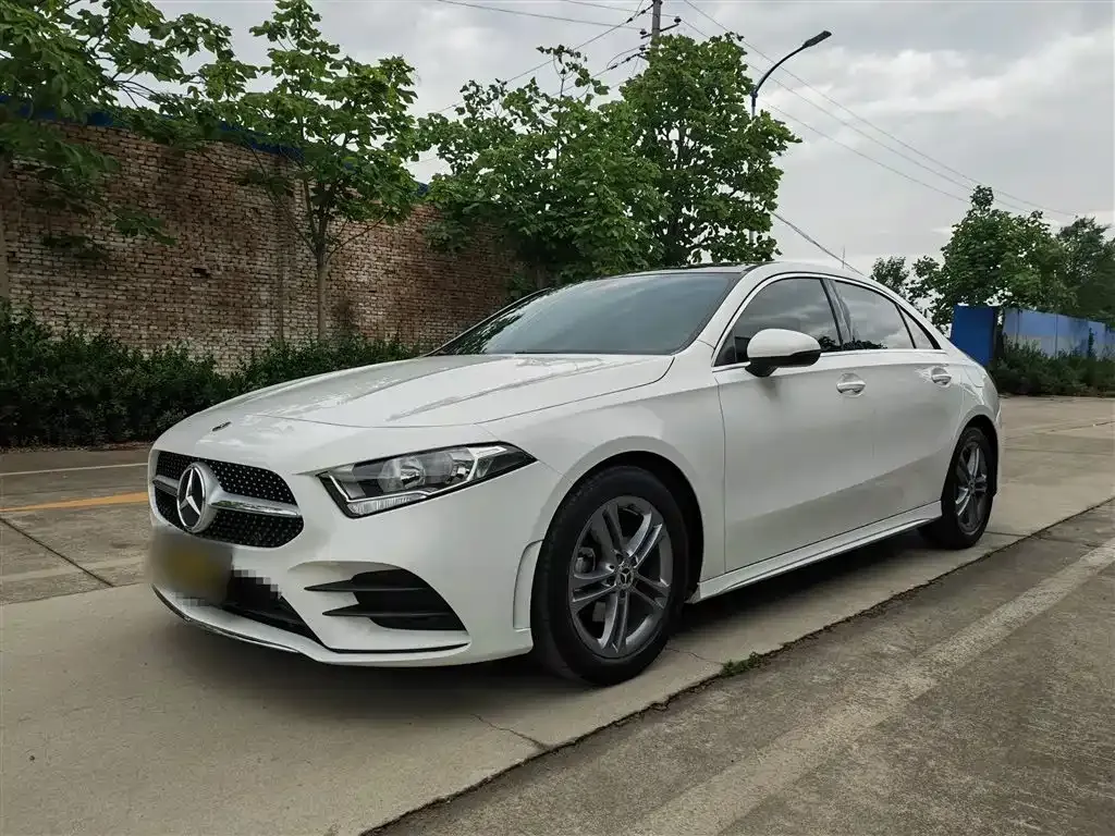 Mercedes-Benz A-Class — фото 1