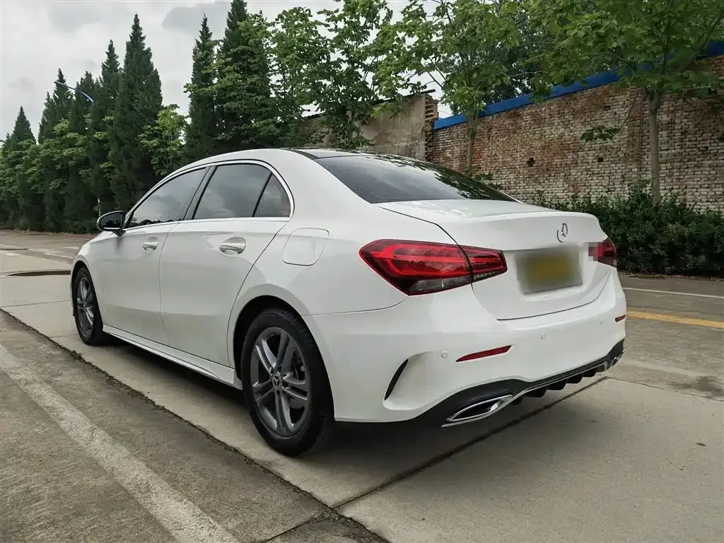 Mercedes-Benz A-Class — фото 10