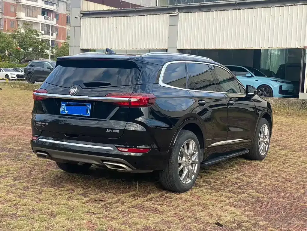 Buick Enclave — фото 6