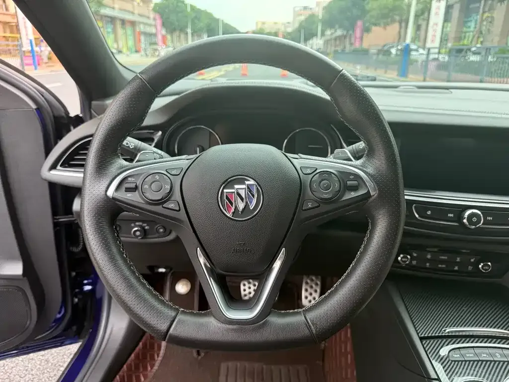 Buick Regal — фото 6