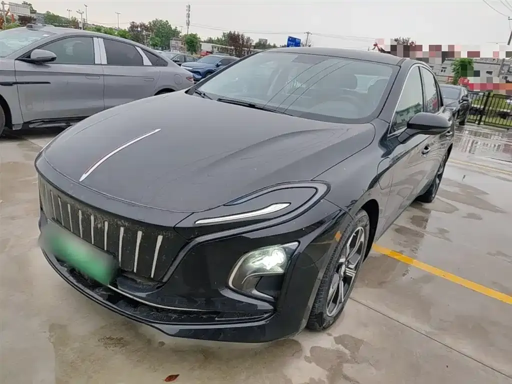 Hongqi E-QM5 — фото 2