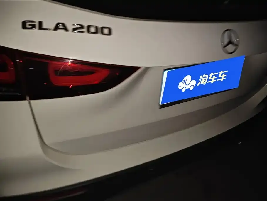Mercedes-Benz GLA — фото 10