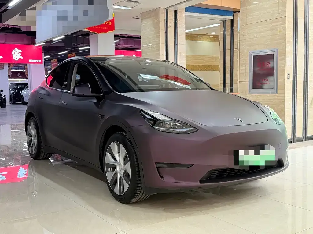 Tesla Model Y — фото 3