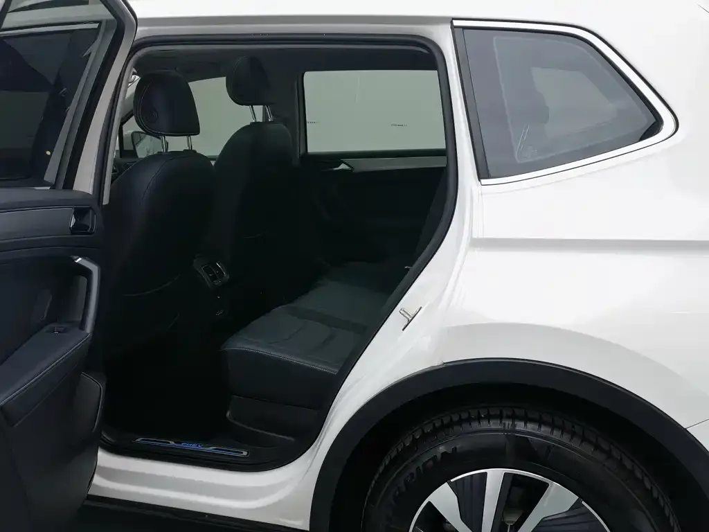 Volkswagen Tiguan L New Energy 2021 из CN, фото 3