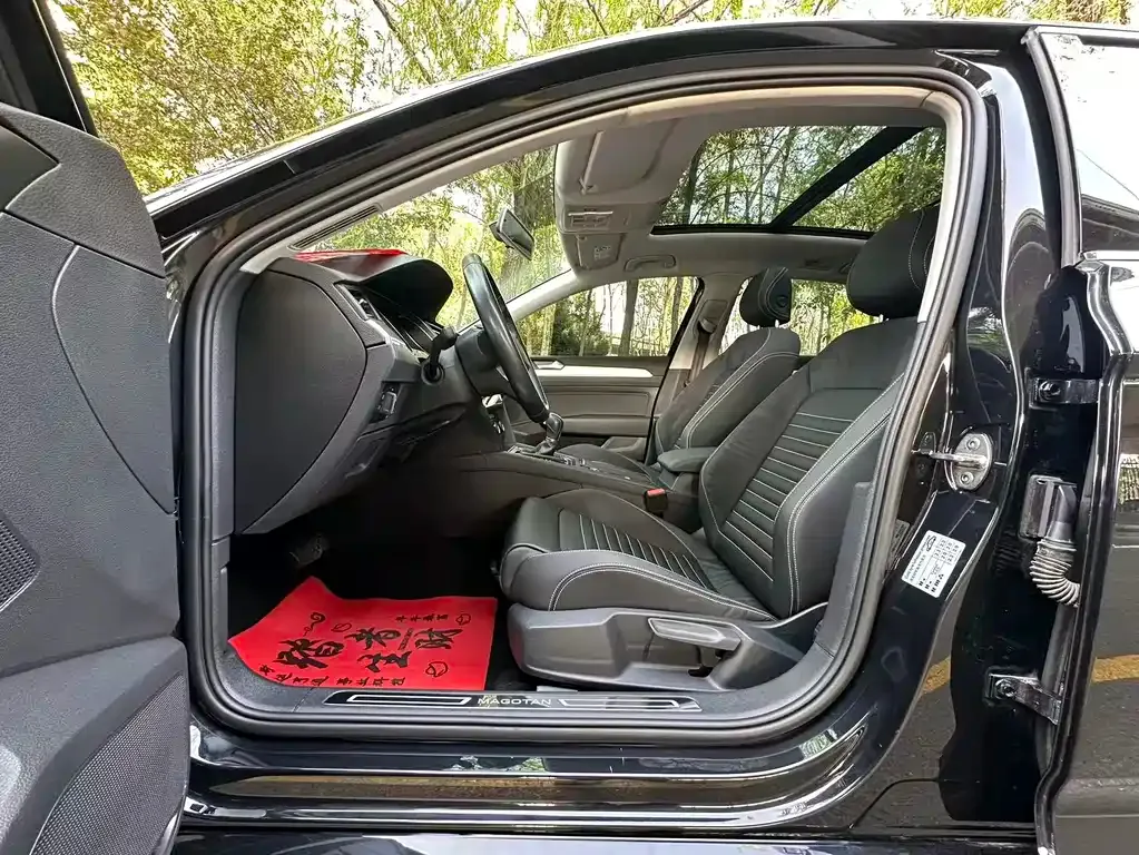 Volkswagen Magotan 2022 из CN, фото 2