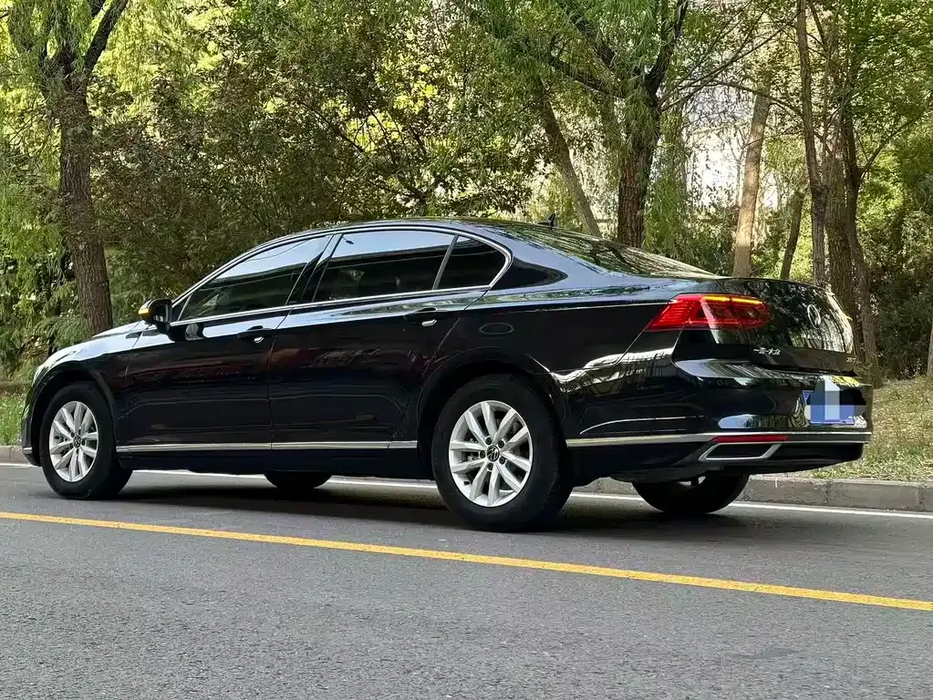 Volkswagen Magotan 2022 из CN, фото 7