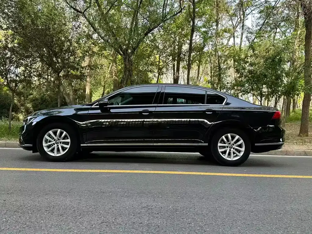 Volkswagen Magotan 2022 из CN, фото 9