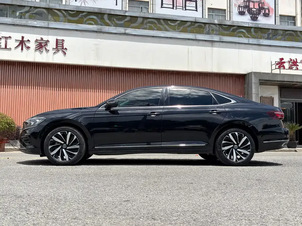 Volkswagen Passat — фото 6