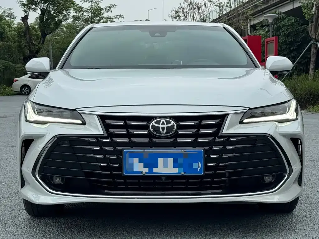 Toyota Avalon — фото 4