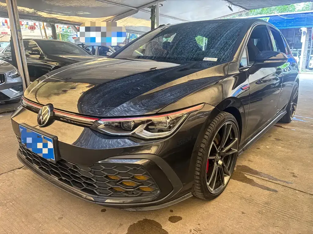 Volkswagen Golf GTI — фото 1