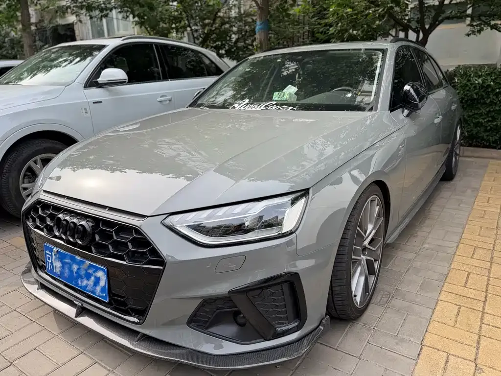 Audi A4 (Import)