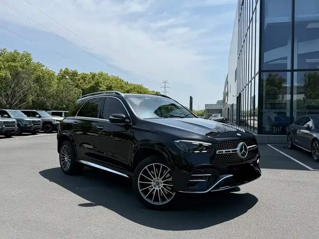 Mercedes-Benz GLE — фото 1