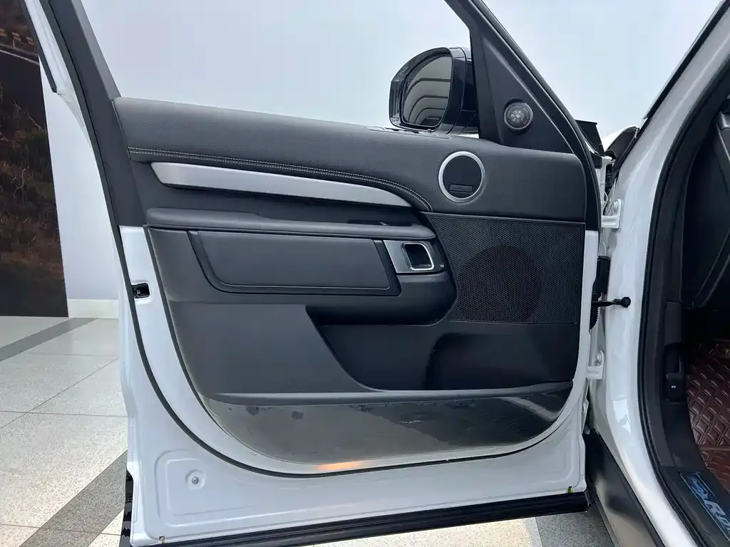 Land Rover Discovery — фото 7